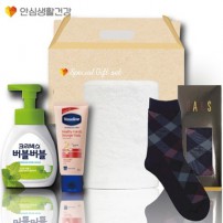 돌봄케어131호(닥스양말+국산타올170g+크리넥스 버블버블 핸드워시+바세린 핸드크림)